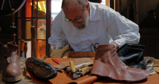 devenir cordonnier cuir