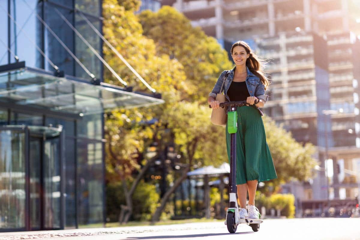 Comment se rendre au travail en trottinette ?
