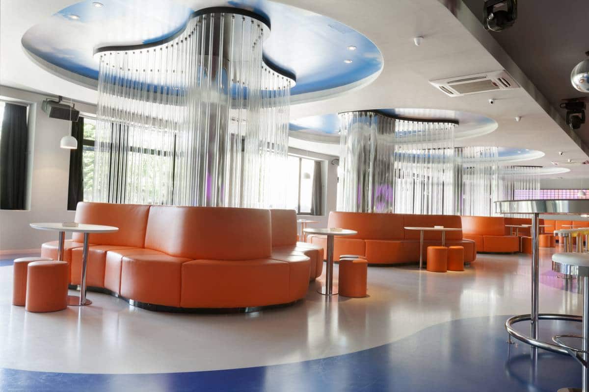 La banquette professionnelle : une solution design pour optimiser l’espace
