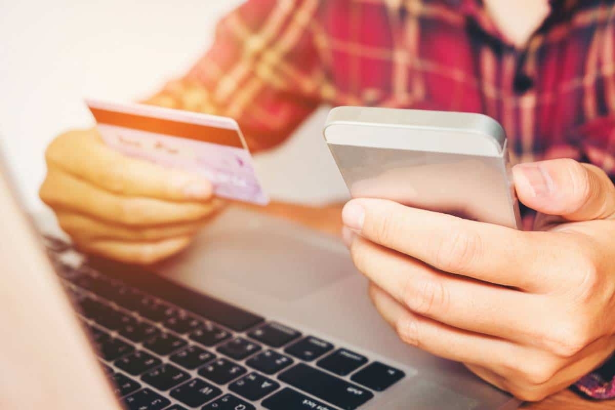 Ouverture d’un compte professionnel : les critères à retenir