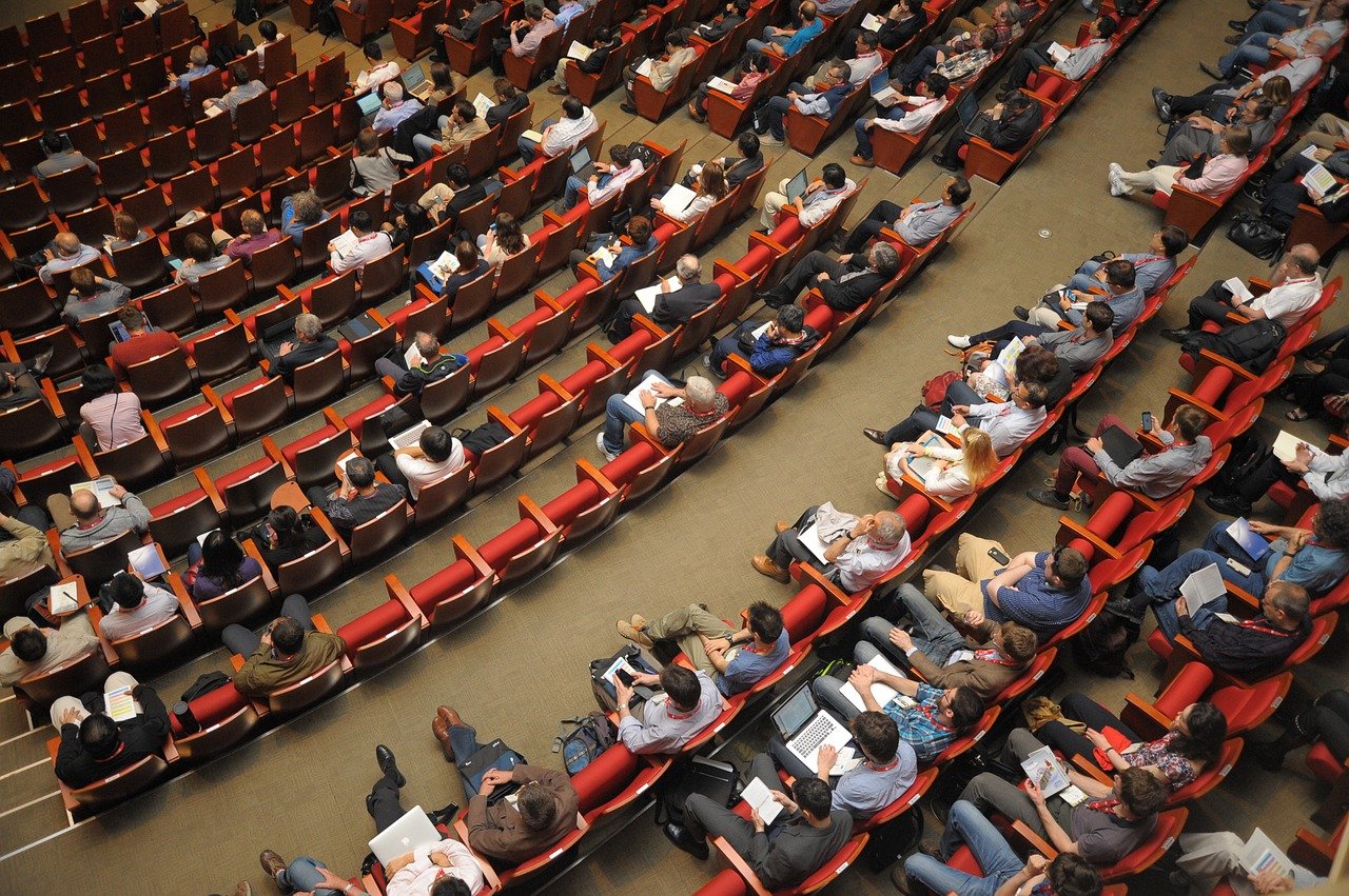 Comment choisir un conférencier?