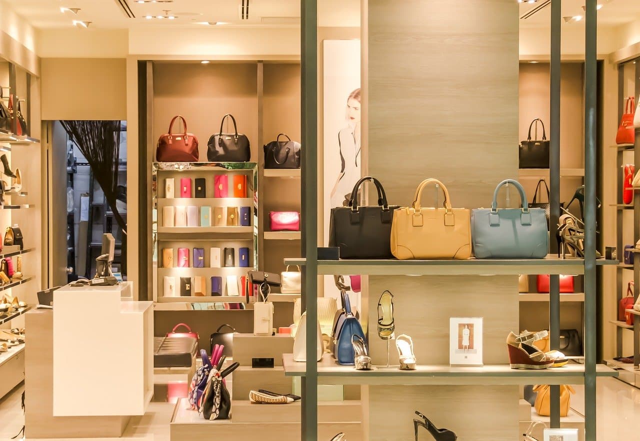 Devenir brand manager luxe, comment faire?